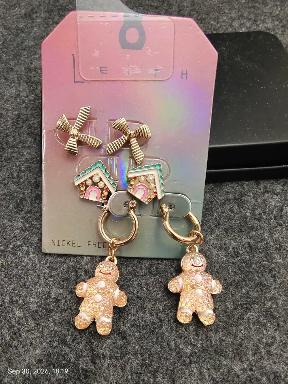 NWOT Leith Pink and Gold Glitter Gingerbread & House Earring Christmas Set